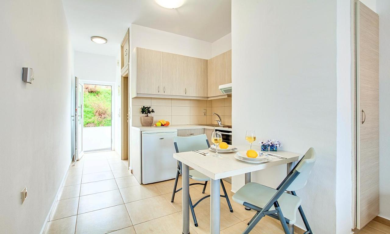 Fodele Beachfront Apts, Βy Idealstay Experience Екстер'єр фото